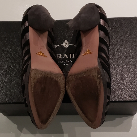 Prada heels - Picture 6 of 8